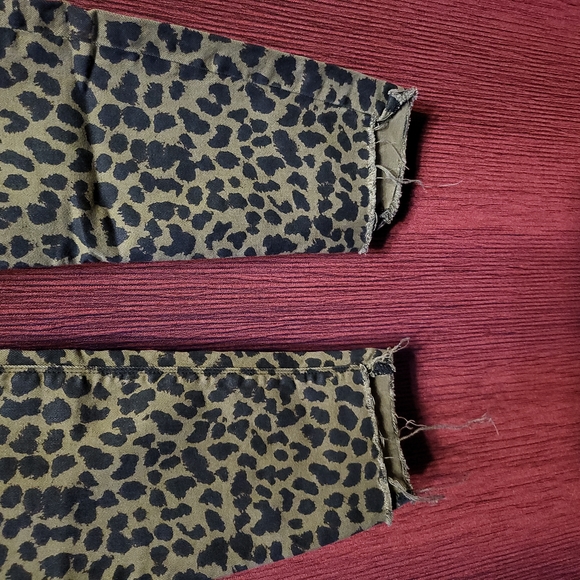 Express Leopard Print Jeans - Picture 4 of 4